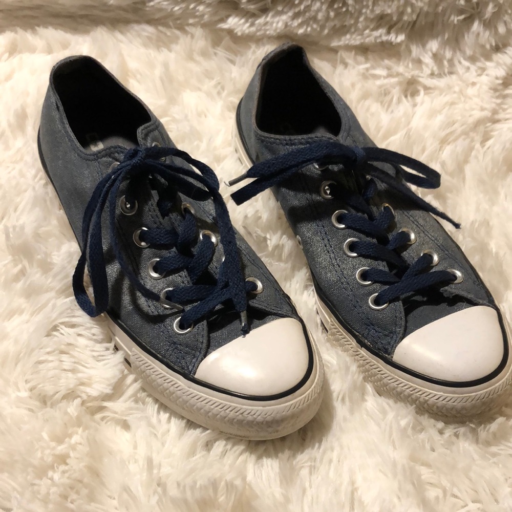 Converse All-Star classic woman’s unisex denim blue jean fabric sneakers…